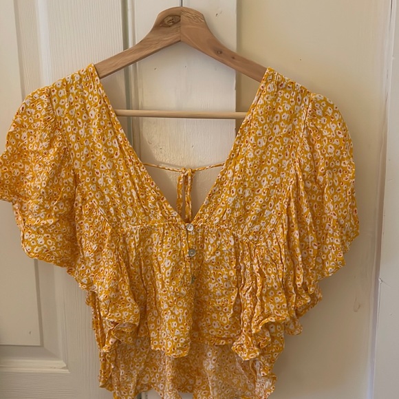 yellowy orange printed blouse top - Picture 2 of 3